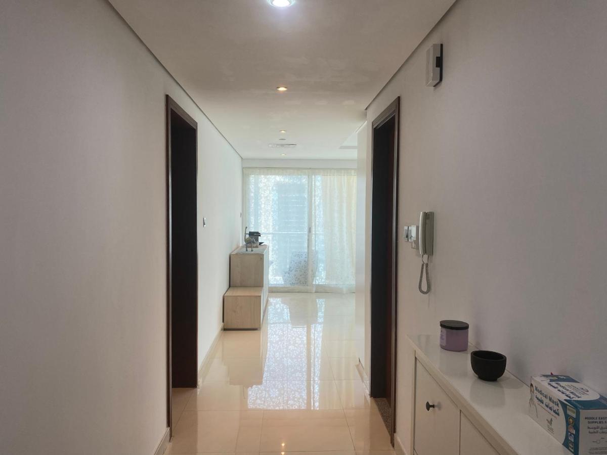 One Bedroom Apartment With Pool & Gym Near Marina Дубай Екстериор снимка